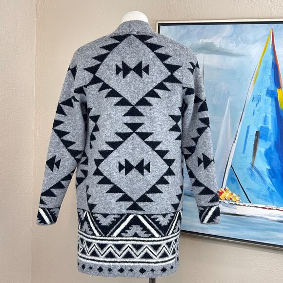 Frye Cardigan Southwestern pattern  Open Front size small - Picture 4 of 7